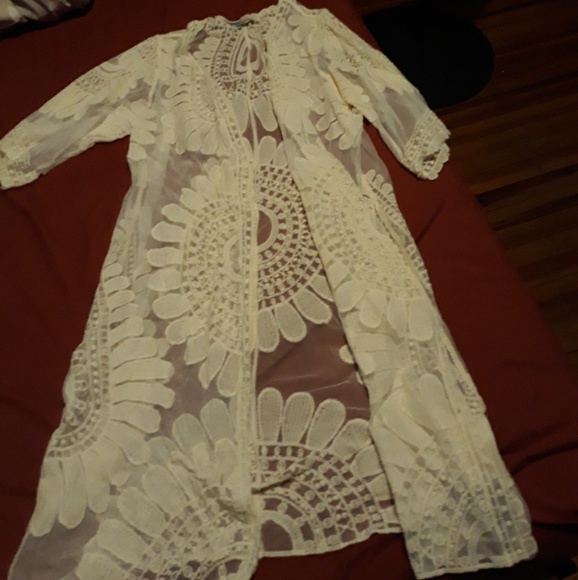 Top - Picture 2 of 3